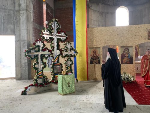 Sfințirea crucilor pentru noua biserică din Giroc, județul Timiș Poza 167776