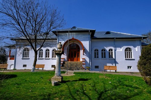 Binecuvântare patriarhală în zi de hram la Mănăstirea Cernica Poza 168124