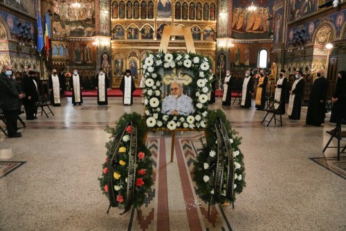 Părintele Ioan Ică senior (1932-2021). Un preot erudit şi  un profesor dinamic Poza 168409
