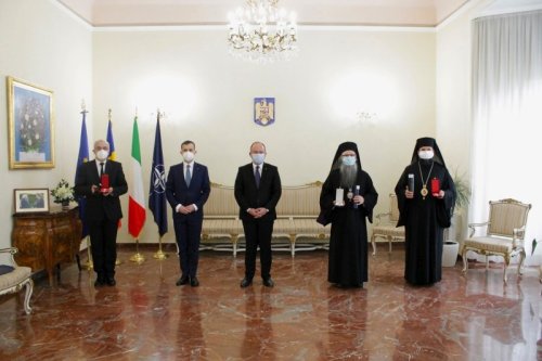 Ierarhii Episcopiei Ortodoxe Române a Italiei,  decorați de Președintele României
