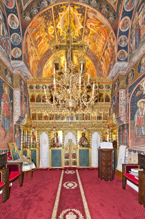 Paraclisul „Sfântul Gheorghe” al Reşedinţei Patriarhale, monument istoric, de spiritualitate şi cultură Poza 169032