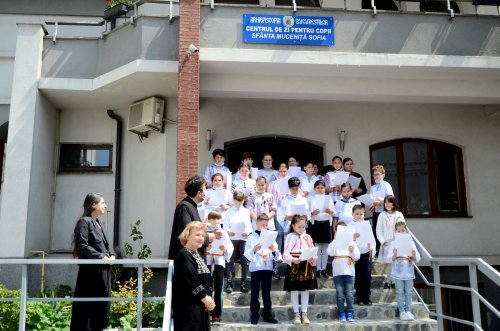 Daruri pentru copiii de la Centrul „Sfânta Sofia” din Bucureşti