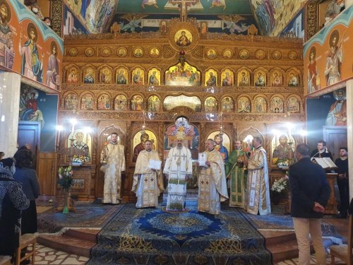 Liturghie arhierească la Biserica „Sfânta Ana” din Târgu-Mureș Poza 169347