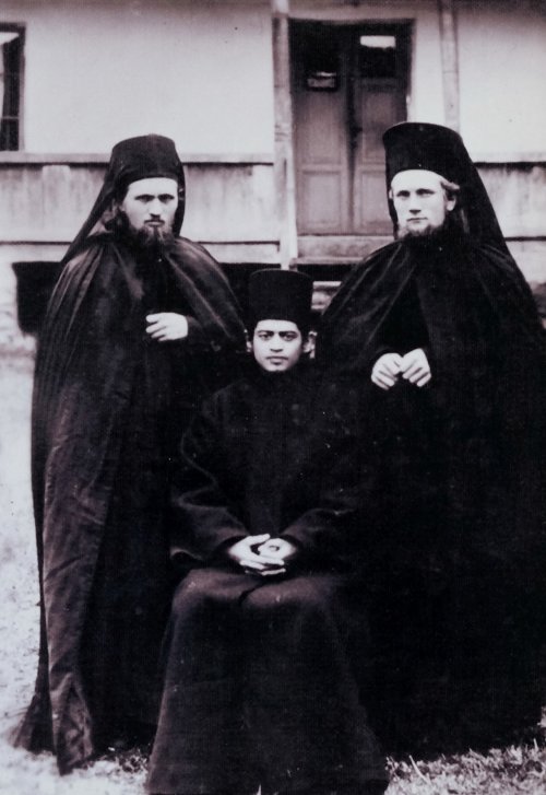 85 de ani de la călugăria Sfântului Ioan Iacob și istoria unei fotografii Poza 169573