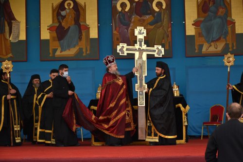 Slujba Sfintelor Pătimiri ale Domnului, la Catedrala Patriarhală Poza 169683