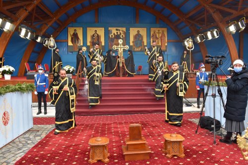 Slujba Sfintelor Pătimiri ale Domnului, la Catedrala Patriarhală Poza 169684