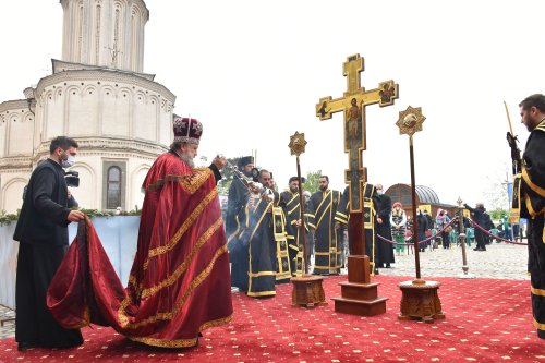 Slujba Sfintelor Pătimiri ale Domnului, la Catedrala Patriarhală Poza 169690