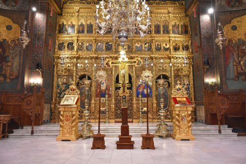 Slujba Sfintelor Pătimiri ale Domnului, la Catedrala Patriarhală Poza 169719