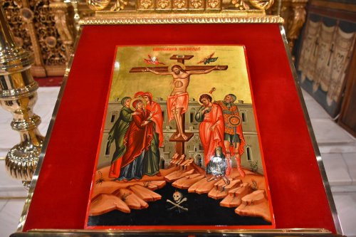 Slujba Sfintelor Pătimiri ale Domnului, la Catedrala Patriarhală Poza 169720