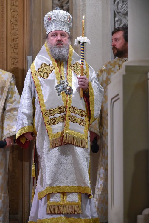 Sfânta Liturghie pascală la Patriarhie Poza 169881