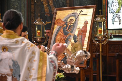 Vecernia misionară din prima zi de Paști la Catedrala Patriarhală Poza 169939