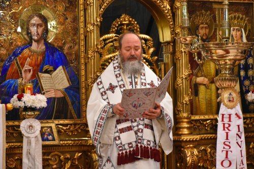 Vecernia misionară din prima zi de Paști la Catedrala Patriarhală Poza 169962
