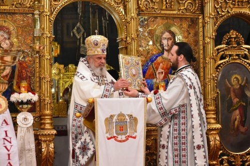 Vecernia misionară din prima zi de Paști la Catedrala Patriarhală Poza 169980