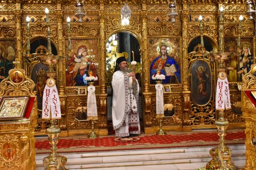 Vecernia misionară din prima zi de Paști la Catedrala Patriarhală Poza 169991
