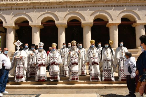 Vecernia misionară din prima zi de Paști la Catedrala Patriarhală