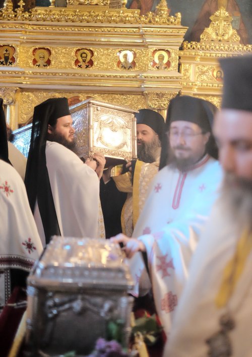 Sfântul Efrem cel Nou a fost cinstit la Mănăstirea Radu Vodă din Capitală Poza 170168
