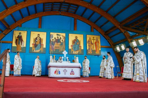Sfinţirea apei în Vinerea Luminată pe Dealul Patriarhiei Poza 170353
