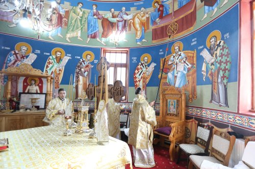 Noua biserică a parohiei buzoiene Cărpiniștea II a fost târnosită Poza 170755