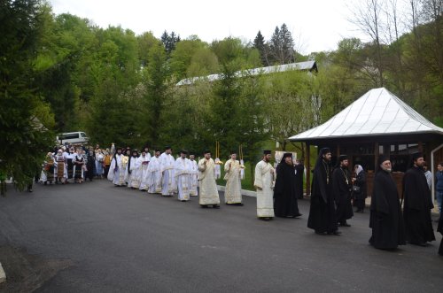 Sărbătoare la Biserica „Izvorul Tămăduirii” din Oradea Poza 170830