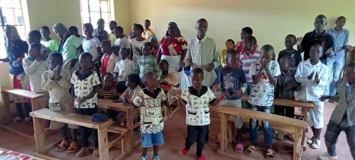Ajutoare din Cisnădie pentru tineri şi copii din Kenya Poza 170998