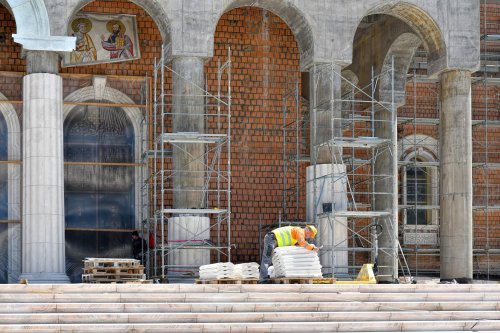 Stadiul lucrărilor pe șantierul Catedralei Naționale la finalul primăverii Poza 171433