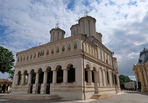 Prilej de amintire a ctitorilor, slujitorilor şi pelerinilor Catedralei Patriarhale Poza 171544