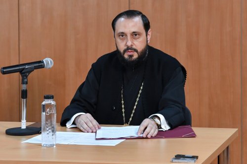 A doua zi de comunicări ale simpozionului dedicat monahismului ortodox Poza 172034