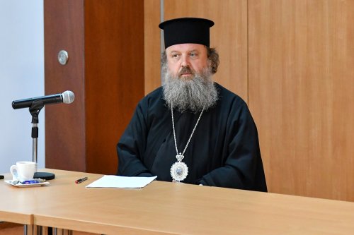 A doua zi de comunicări ale simpozionului dedicat monahismului ortodox Poza 172036
