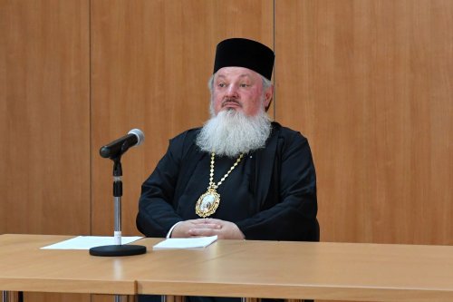 A doua zi de comunicări ale simpozionului dedicat monahismului ortodox Poza 172041