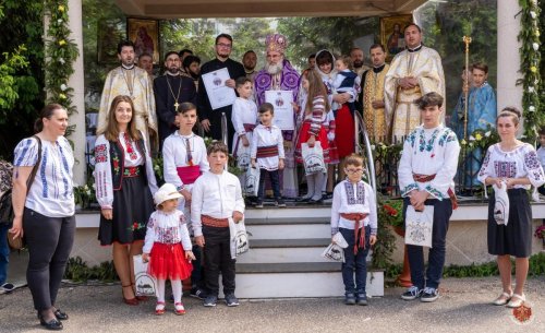 Premii pentru elevii băcăuani implicați în concursul național catehetic Poza 171952