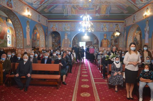 Zi de sărbătoare în Parohia „Sfântul Nicolae” din Oradea-Ioșia Poza 172056