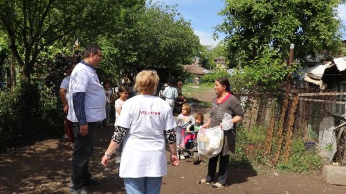 Peste 100 de persoane nevoiaşe din Ilfov sprijinite de voluntarii bucureşteni Poza 172280