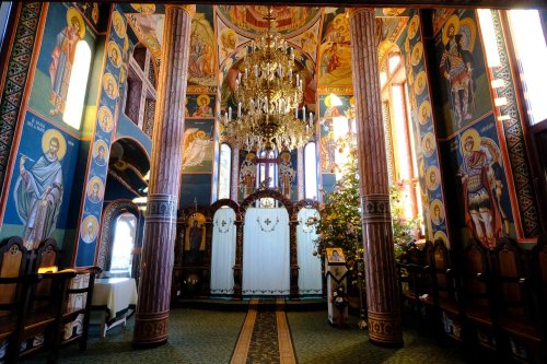 Mănăstirea Piatra Fântânele - o istorie împlinită Poza 172377