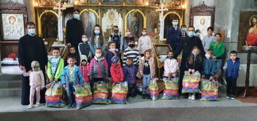 Daruri pentru copii din partea Patriarhului României Poza 172664