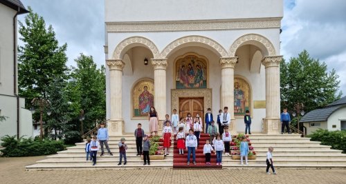 Daruri pentru copii din partea Patriarhului României Poza 172665