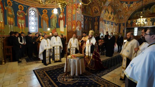 Festivitatea de absolvire a elevilor Seminarului Teologic din Suceava Poza 173359