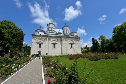 Slujire arhierească la Mănăstirea Golia din Iași Poza 173474