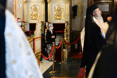 Slujbă de priveghere în cinstea Sfintei Cuvioase Parascheva la Catedrala Mitropolitană din Iași Poza 173751
