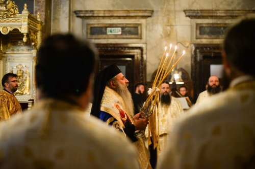 Slujbă de priveghere în cinstea Sfintei Cuvioase Parascheva la Catedrala Mitropolitană din Iași Poza 173772
