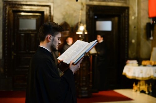 Slujbă de priveghere în cinstea Sfintei Cuvioase Parascheva la Catedrala Mitropolitană din Iași Poza 173775