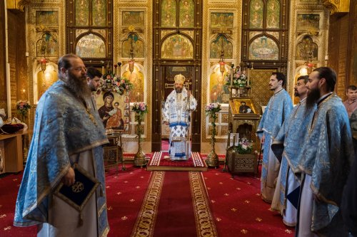 380 de ani de la aducerea la Iaşi a moaştelor Sfintei Cuvioase Parascheva Poza 173902