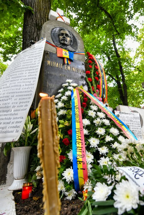 Poetul național Mihai Eminescu pomenit în Capitală Poza 174128