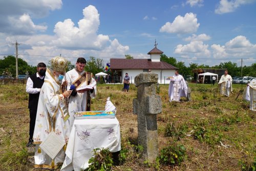 Vizite pastorale în Arhiepiscopia Dunării de Jos Poza 174064