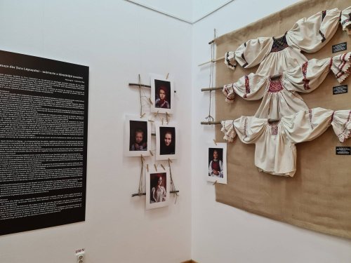 „Îngeri” de pânză maramureșeni într-o expoziție temporară la Iași Poza 174241