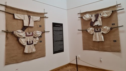 „Îngeri” de pânză maramureșeni într-o expoziție temporară la Iași Poza 174242