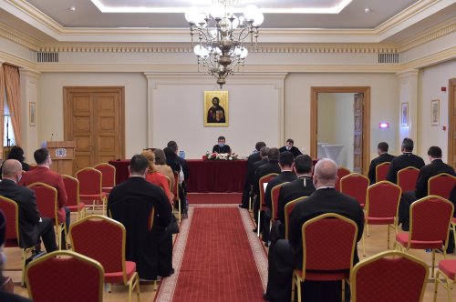 Consilierii juridici ai eparhiilor din ţară s-au întâlnit în Capitală Poza 174348