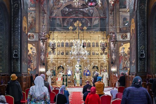 Sărbătoarea Pogorârii Sfântului Duh la Catedrala Patriarhală Poza 174516