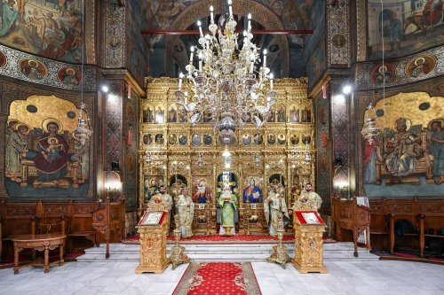 Sărbătoarea Pogorârii Sfântului Duh la Catedrala Patriarhală Poza 174526