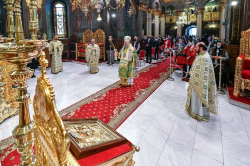 Sărbătoarea Pogorârii Sfântului Duh la Catedrala Patriarhală Poza 174535