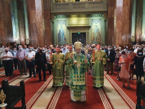 Sărbătoare la Catedrala Arhiepiscopală din Alba Iulia Poza 174660